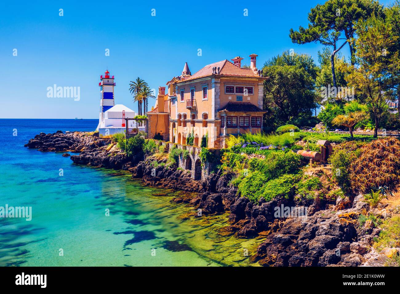 Phare de Santa Marta et musée municipal, Cascais, Lisbonne, Portugal. Phare Musée de Santa Marta à Cascais Portugal, vu de Santa Marta Banque D'Images