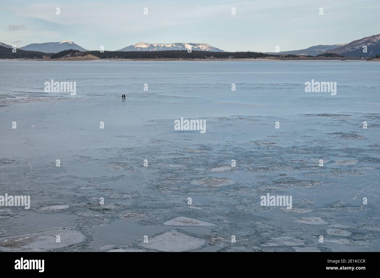 Vue aérienne du lac Abraham dans les montagnes Rocheuses de l'Alberta, Canada Banque D'Images