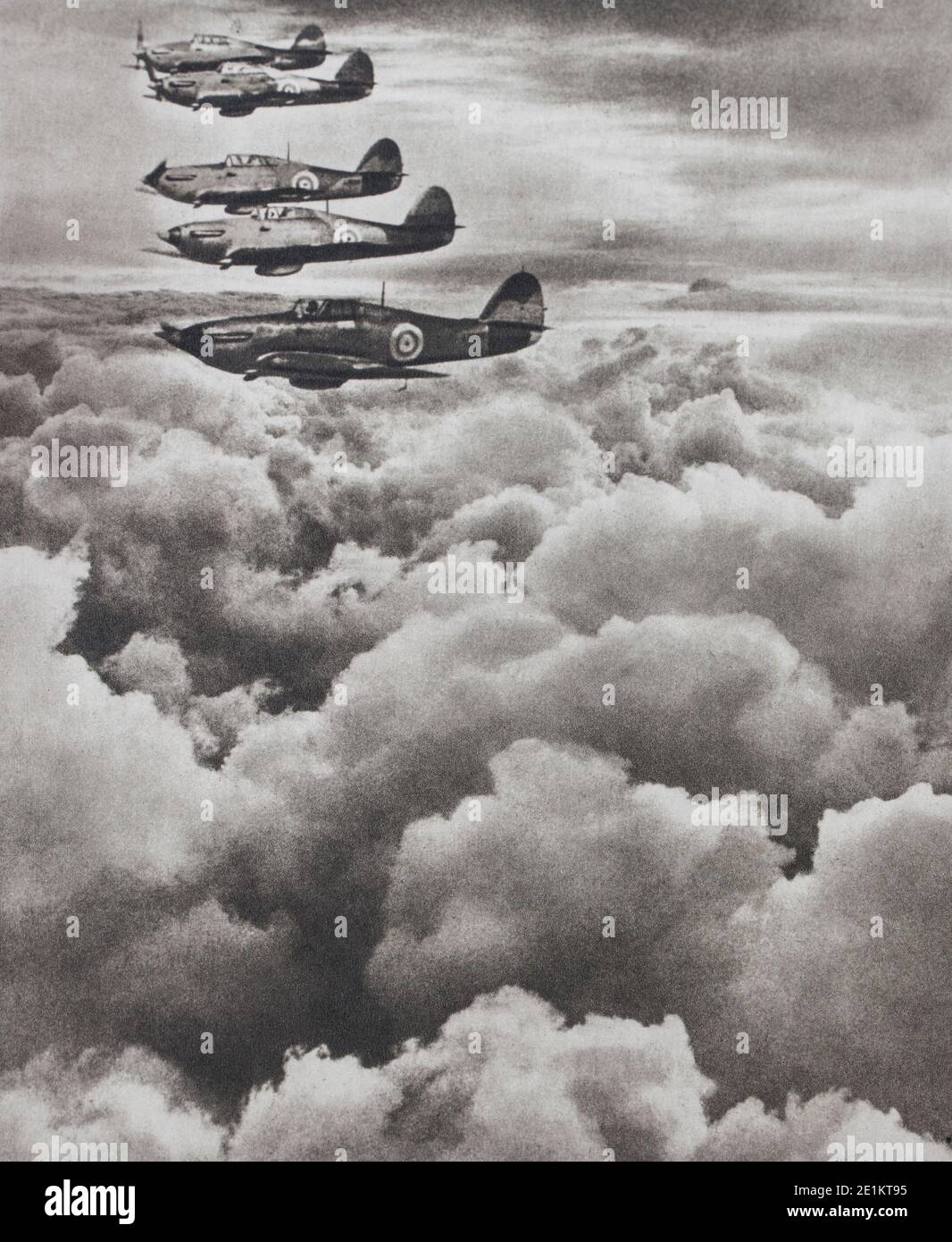 À l'affût des bombardiers allemands. Un escadron de la 'Imperial' les avions de combat est en patrouille. Banque D'Images