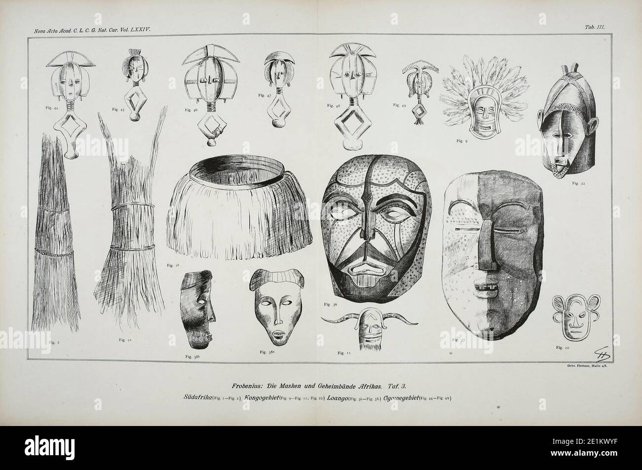 Masques du livre allemand ' Die Masken und Geheimbünde Afrikas ' [les masques et les sociétés secrètes d'Afrique] publié à Leipzig, Allemagne en 1898 Banque D'Images