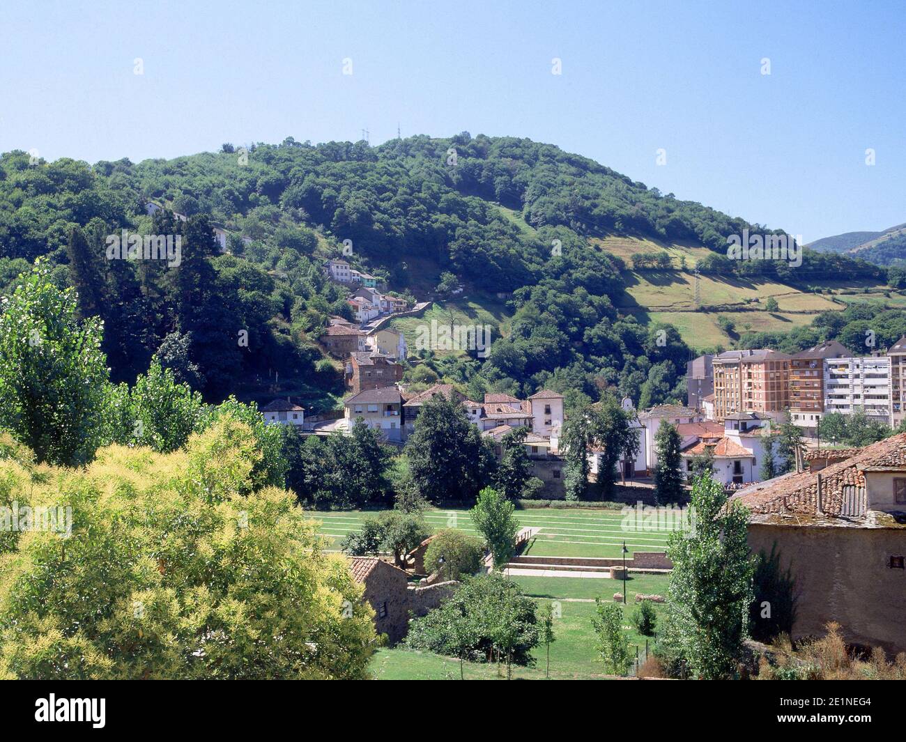 PANORAMICA DE CANGAS DEL NARCEA. Emplacement : EXTÉRIEUR. CANGAS DEL NARCEA. ASTURIES. ESPAGNE. Banque D'Images