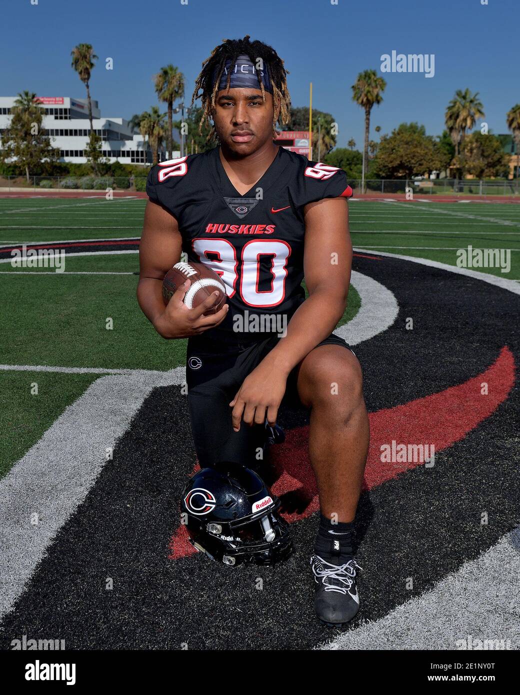 10 août 2019 Corona, CA.Numéro global 1 Prép Prospect Corona Centennial Corey Foreman #90 signe avec USC.Foreman a choisi USC sur Clemson, l'État de Louisiane et la Géorgie.CIF-SS Prép Centennial Corona football Team photo Day. Louis Lopez/exposition moderne Banque D'Images