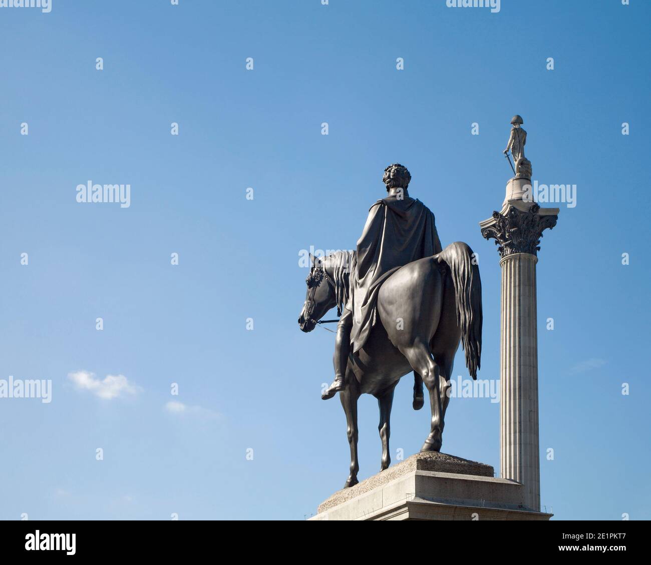 Londres - la colonne admirale Nelson et la place du roi Charles I Trafalgar. Banque D'Images