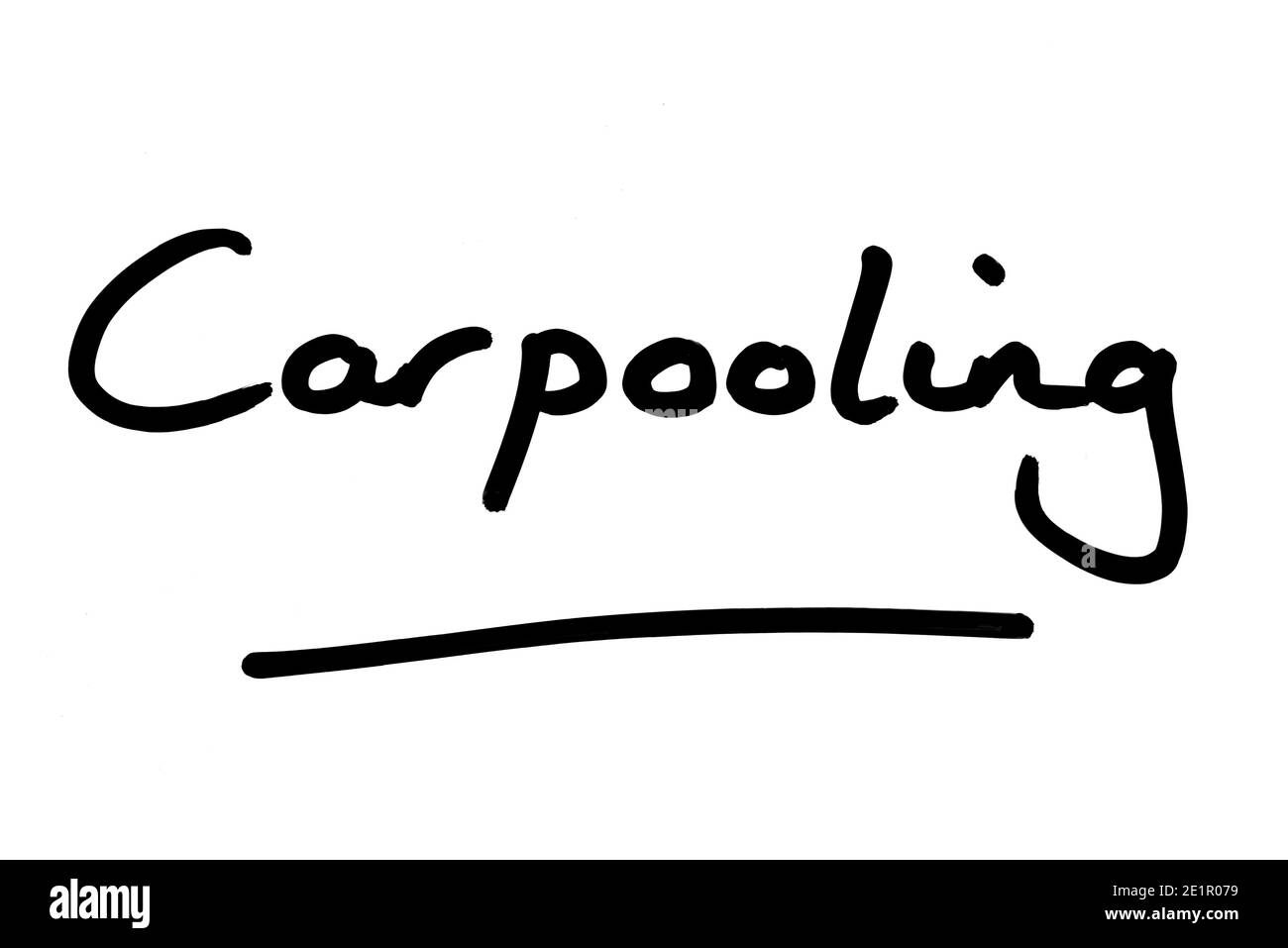 Le mot Carpooling manuscrit sur fond blanc. Banque D'Images Le mot Carpooling manuscrit sur fond blanc. Banque D'Images