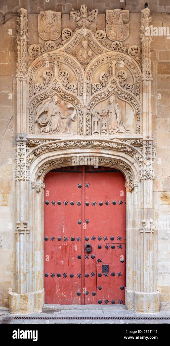 Salamanque, Espagne, Avril - 17, 2016 : l'annonce que le détail du portail gothique de l'église romane Iglesia de San Benito. Banque D'Images