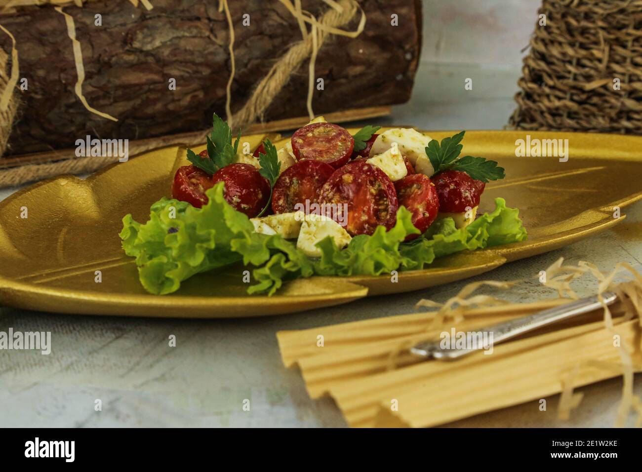 Salade fraîche avec légumes. Photo de haute qualité Banque D'Images