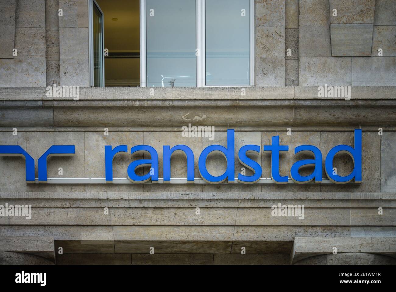 Randstad, Bahnhofsvorplatz, Koeln, Nordrhein-Westfalen, Deutschland Banque D'Images