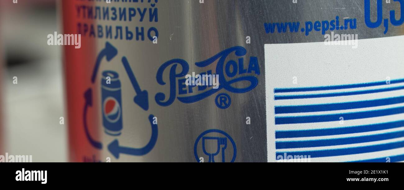 Moscou, Russie - 5 décembre 2020 : gros plan du logo Pepsi-Cola, Pepsico, Editorial. Banque D'Images