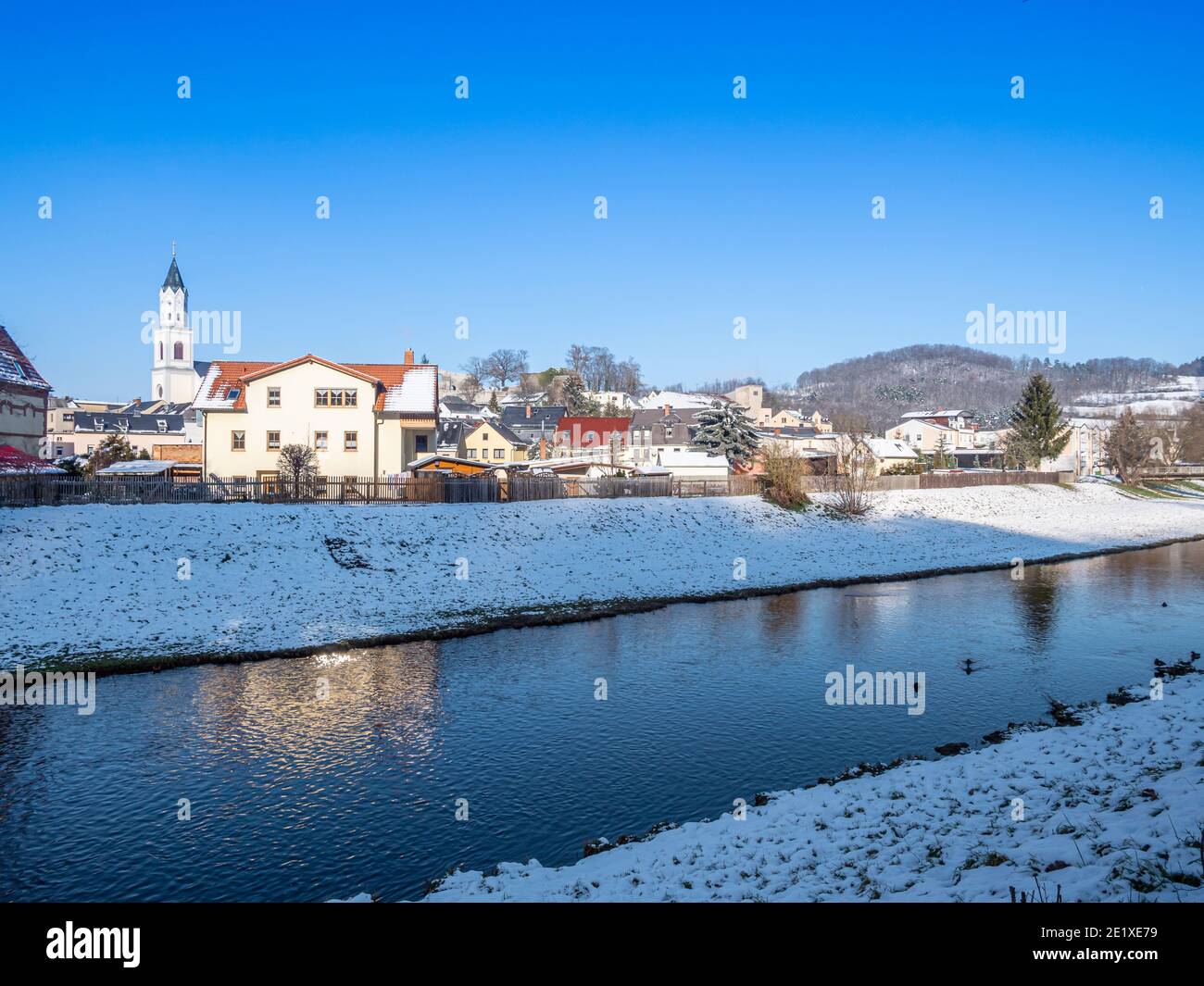 Vue sur la ville d'Elsterberg en hiver Banque D'Images