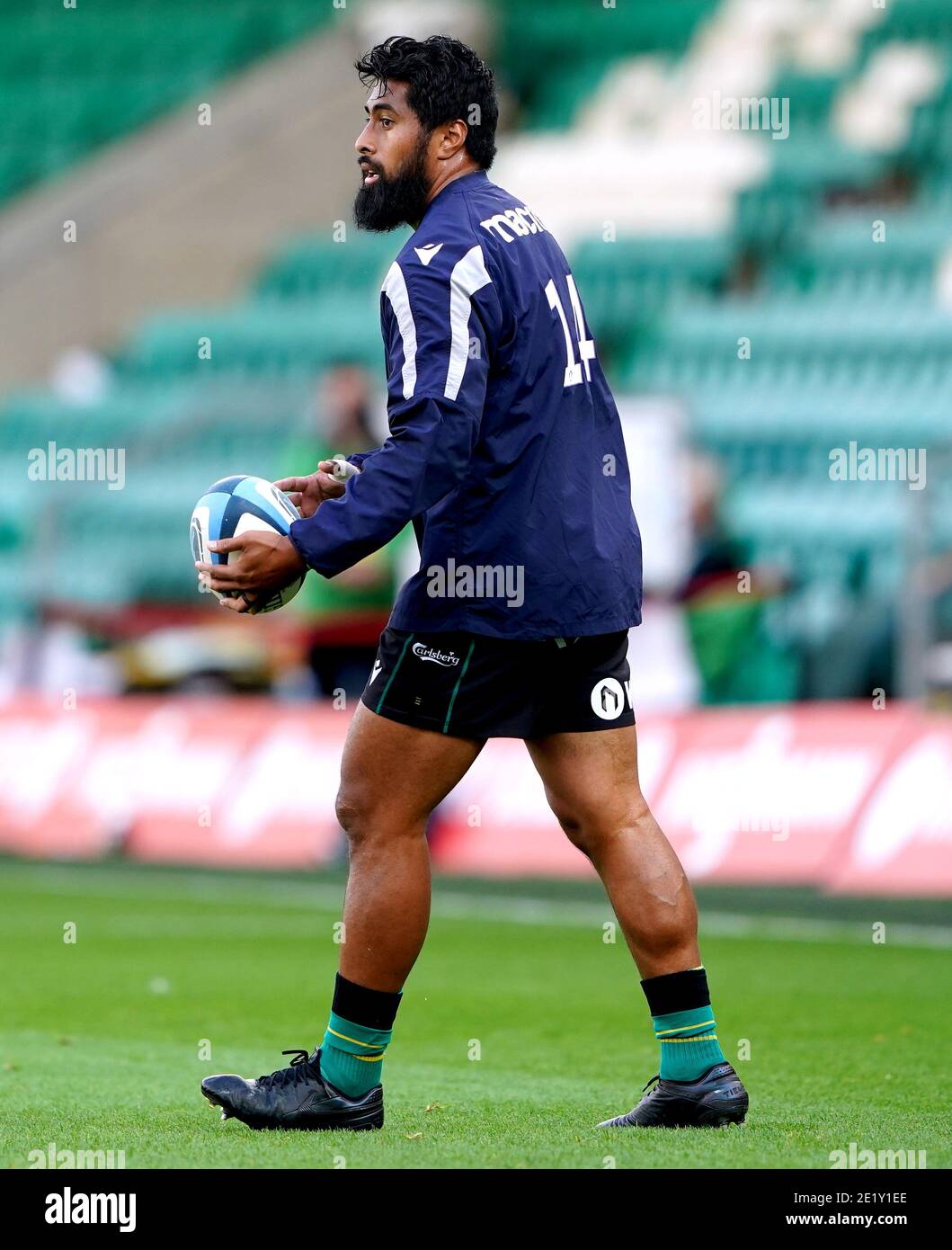 L'Ahsee Tuala de Northampton Saints se réchauffe avant le début du match Gallagher Premiership aux Franklin's Gardens, Northampton. Date de la photo: Mardi 29 septembre 2020. Voir l'histoire de PA RUGBYU Northampton. Le crédit photo devrait se lire comme suit : Tim Goode/PA Wire. RESTRICTIONS : l'utilisation est soumise à des restrictions. Utilisation éditoriale uniquement, aucune utilisation commerciale. Banque D'Images