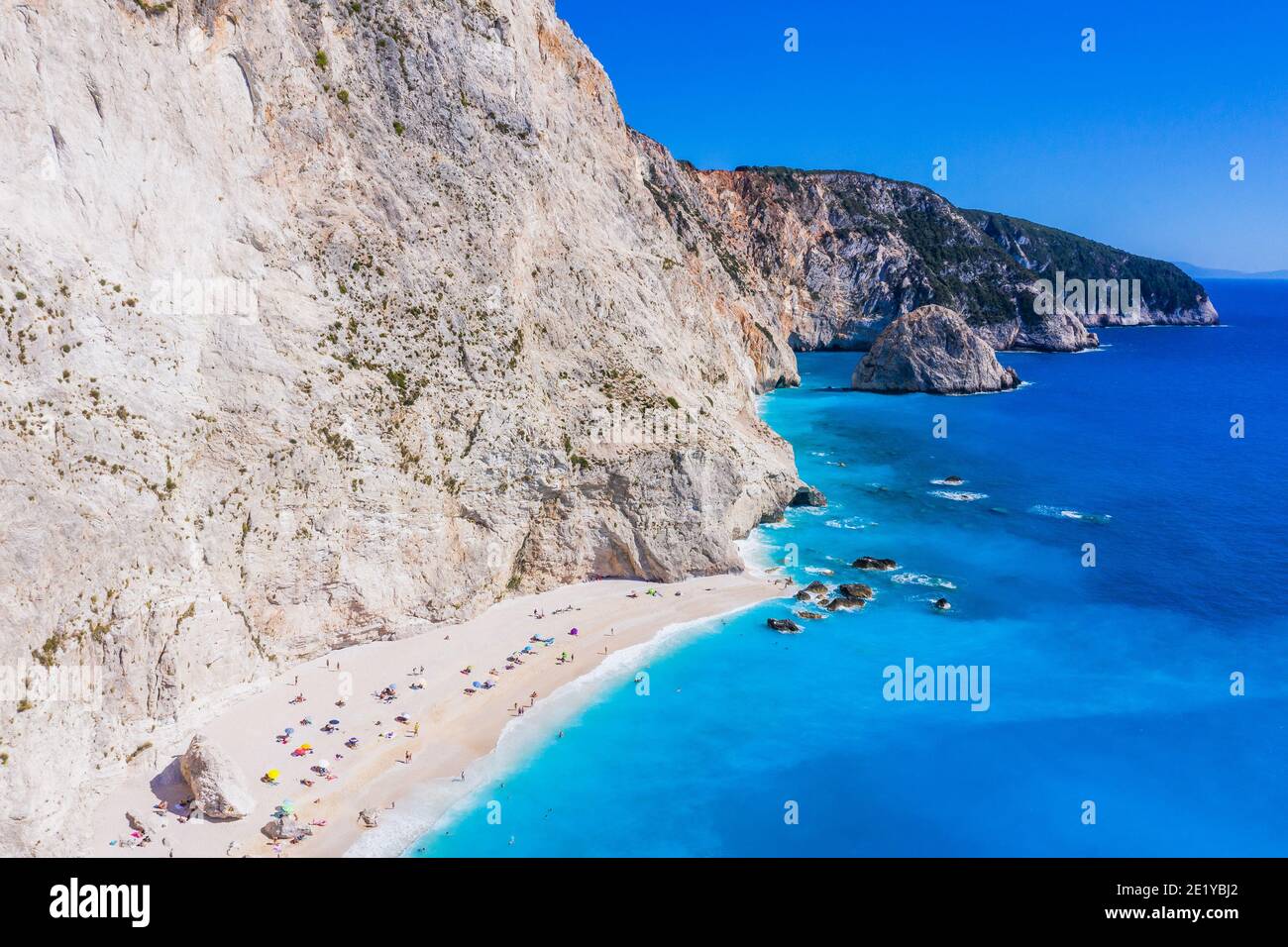 Lefkada, Grèce. Vue aérienne de la plage de Porto Katsiki. Banque D'Images