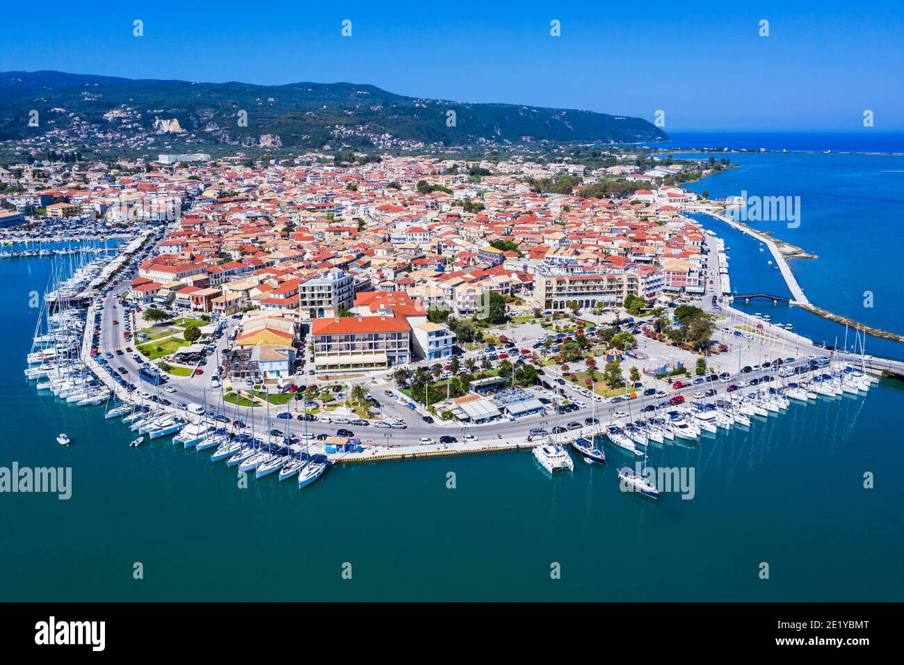 Lefkada, Grèce. Vue aérienne de la ville de Lefkada. Banque D'Images