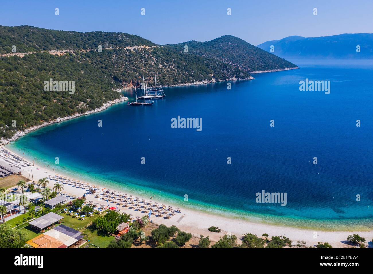 Kefalonia, Grèce. Vue aérienne de la plage Antisamos. Banque D'Images