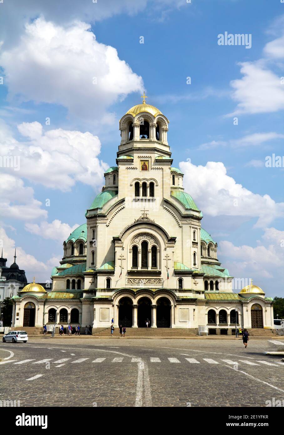 La cathédrale Saint Alexandre Nevsky est une cathédrale orthodoxe