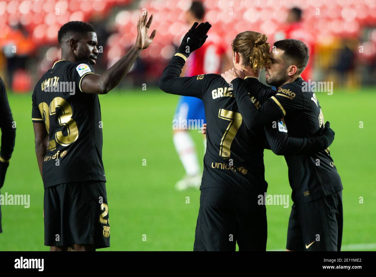 Antoine Griezmann de Barcelone célèbre après son but avec Samuel Umtiti, Jordi Alba lors du championnat d'Espagne la Liga football match entre Grenade CF et FC Barcelone le 9 janvier 2021 au stade Nuevos Los Carmenes à Grenade, Espagne - photo Joaquin Corchero / Espagne DPPI / DPPI / LM Banque D'Images