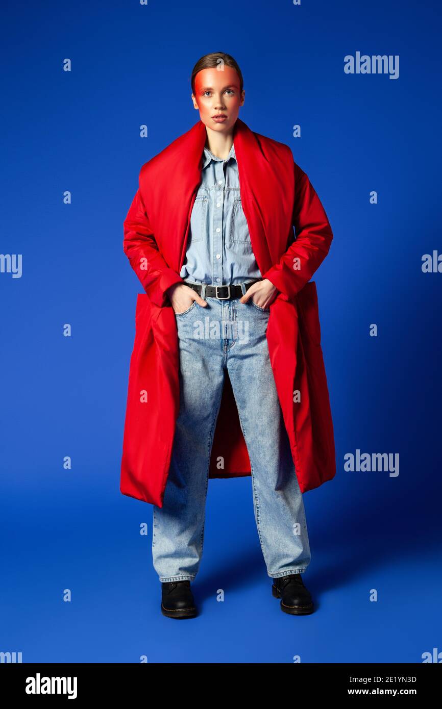 Jeans baggy Banque de photographies et d'images à haute résolution - Alamy