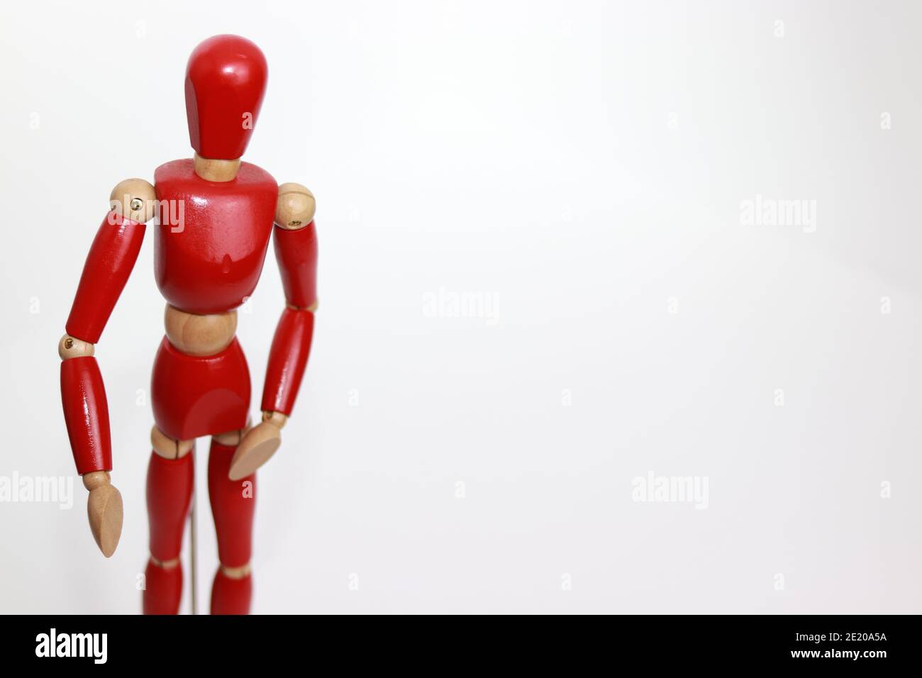 Mannequin en bois rouge, posable Banque D'Images