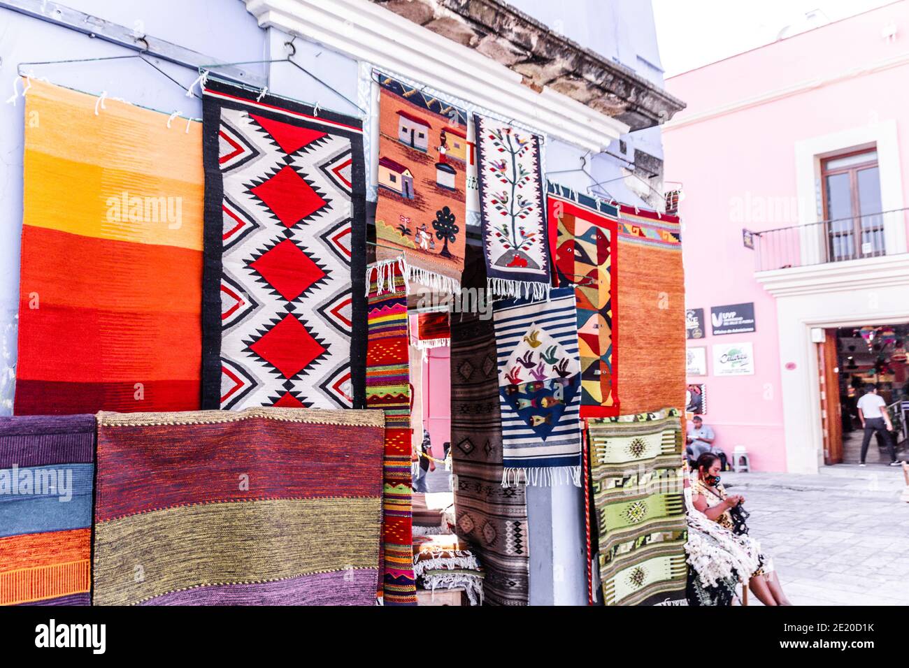 Oaxaca, Oaxaca / Mexique - 01/05/2021: Textiles et artisanat en marché à Oaxaca au Mexique Banque D'Images