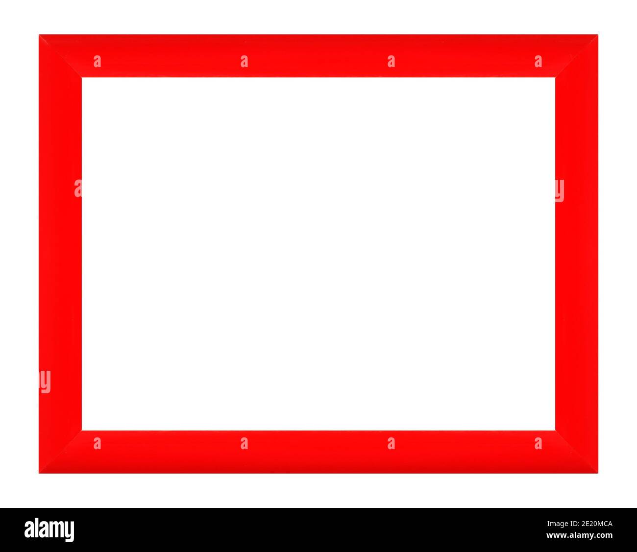 Cadres et bordures : cadre moderne rouge pour les photos sur fond blanc. Isolé. Banque D'Images
