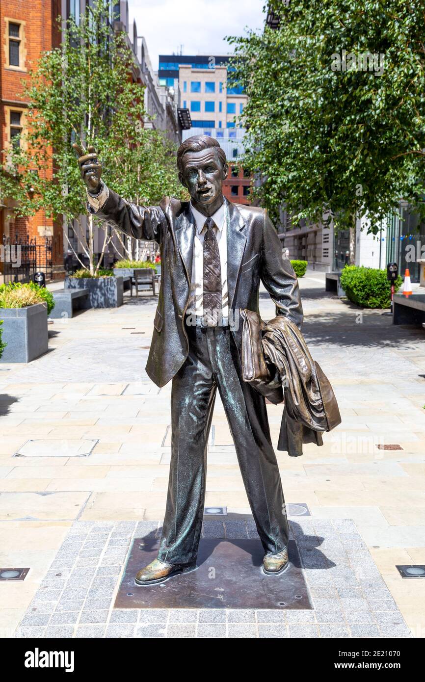 'Taxi' (1983) sculpture en bronze de J. Seward Johnson Jr. À Blackfriars, Londres, Royaume-Uni Banque D'Images