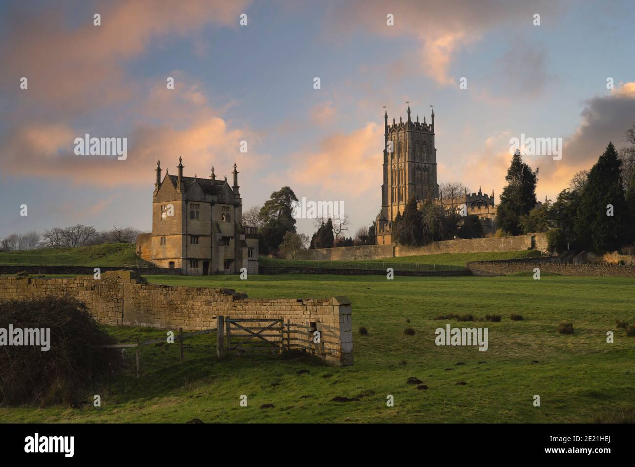 Chipping Campden Church and Banqueting House, Cotswolds, Angleterre. Banque D'Images