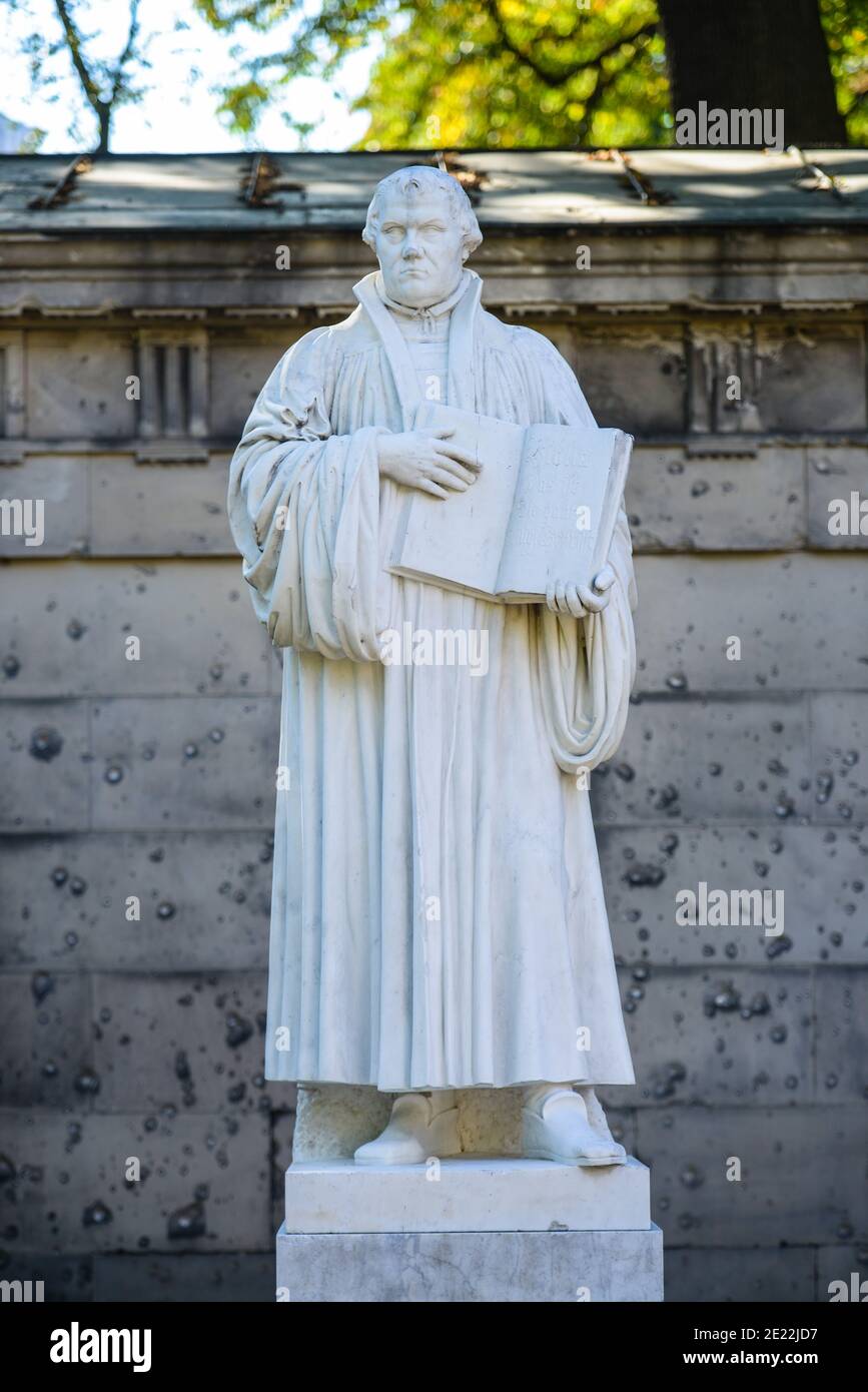 Luther-Denkmal, Dorotheenstaedtischer Friedhof, Chausseestrasse, Mitte, Berlin, Allemagne Banque D'Images