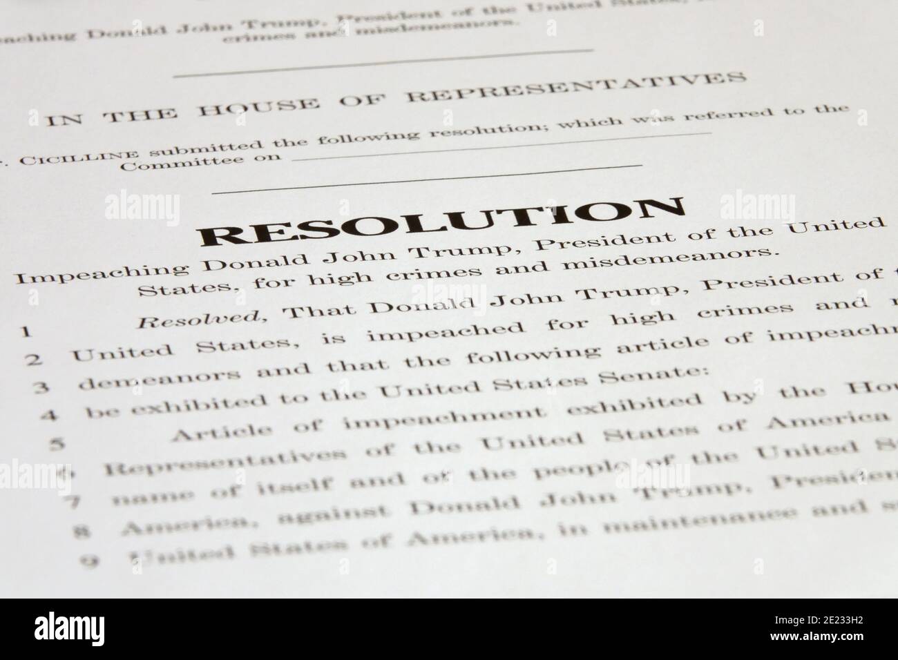 Washington, D.C. / USA - 11 janvier 2021: Un projet de résolution de la Chambre des représentants pour destituer le président Donald John Trump est présenté de près. Banque D'Images