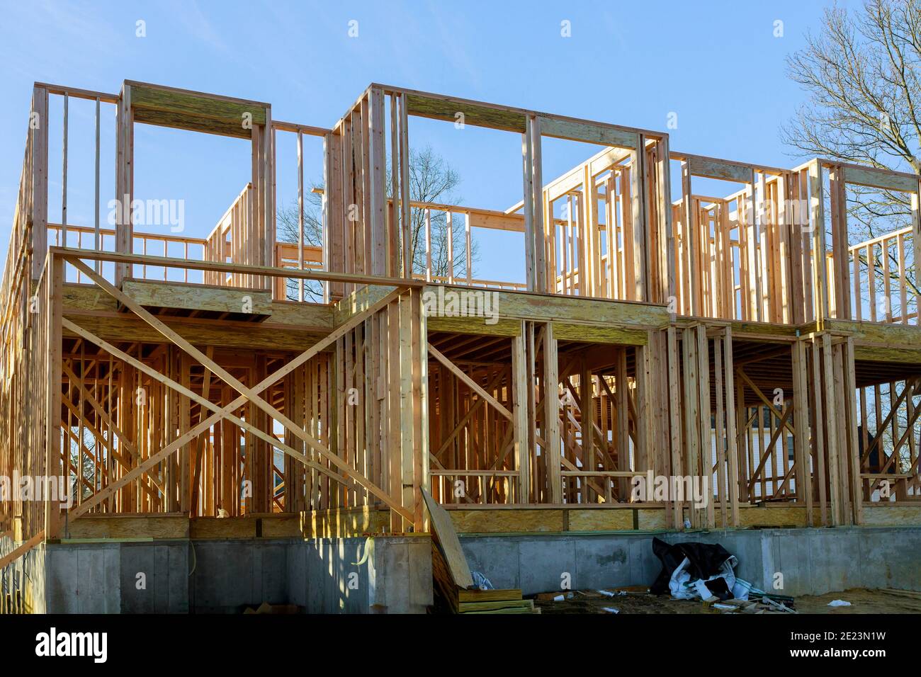 Nouvelle construction de maison construction de pans de l'ossature bois Banque D'Images