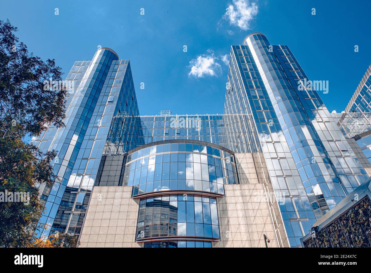 Bruxelles, Belgique - 20 juillet 2020 : le Parlement européen, siège de la démocratie européenne Banque D'Images