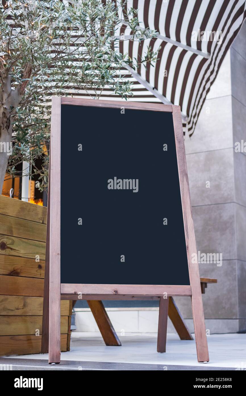 Maquette de tableau blanc, affichage extérieur, modèle de menu du restaurant Banque D'Images