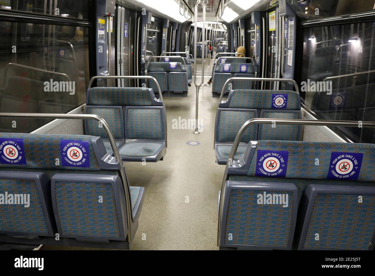 Métro de Paris pendant l'épidémie de COVID-19, France Banque D'Images