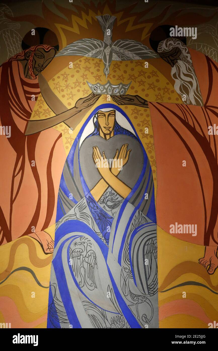 Fresque à l'église SaintJacques, Montrouge, France. Couronnement de la