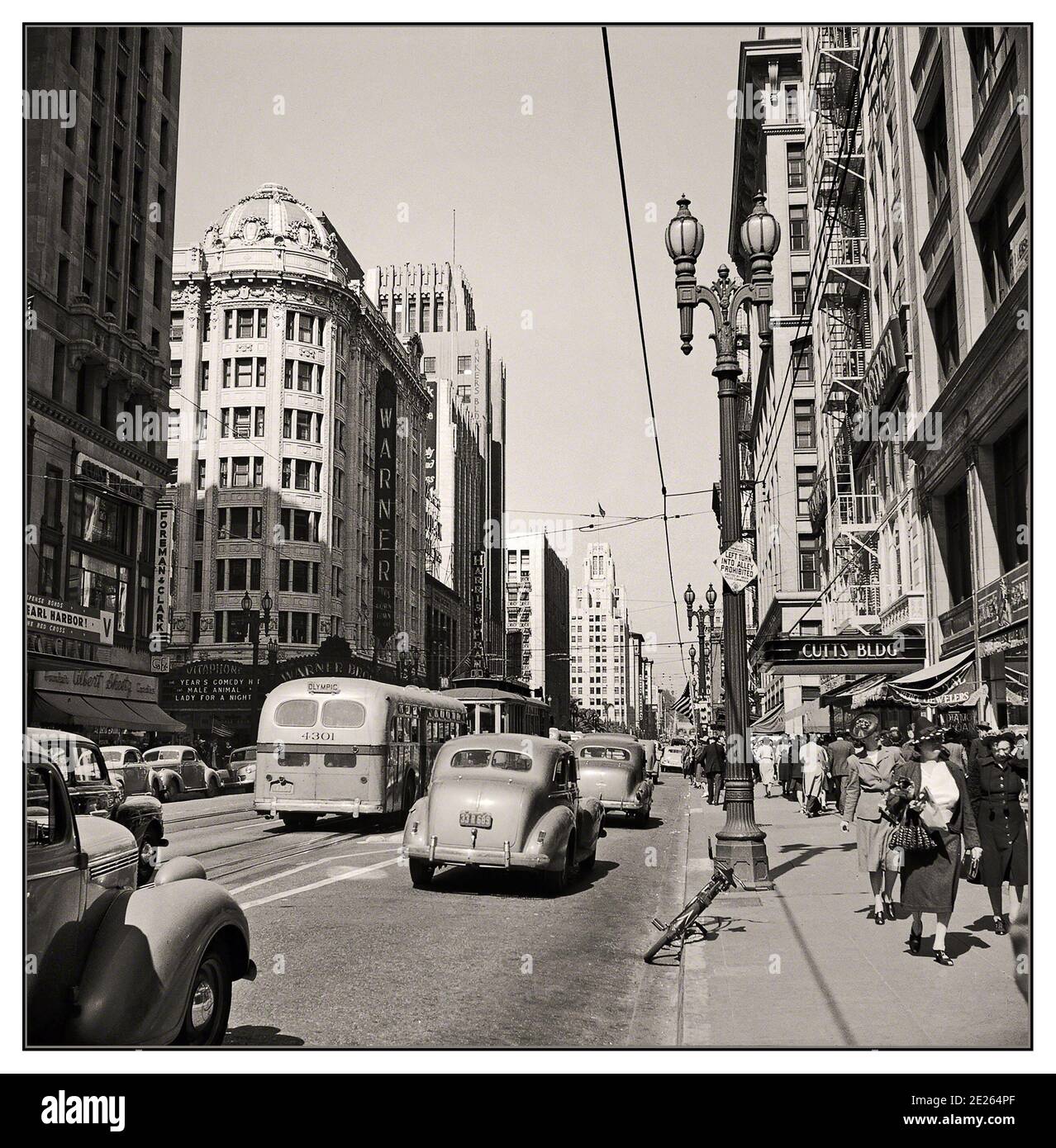 LOS ANGELES USA "South Hill Street, Los Angeles" des années 1940. Photo de Russell Lee pour Office of War information. Avril 1942. Banque D'Images