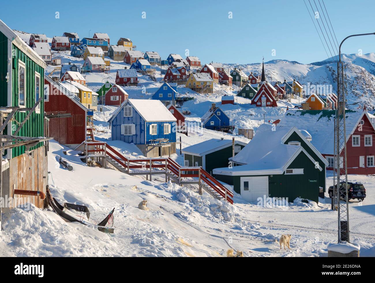 Hivernent dans la ville d'Upernavik, au nord du Groenland, sur les rives de la baie de Baffin. Amérique , Danemark, Groenland Banque D'Images