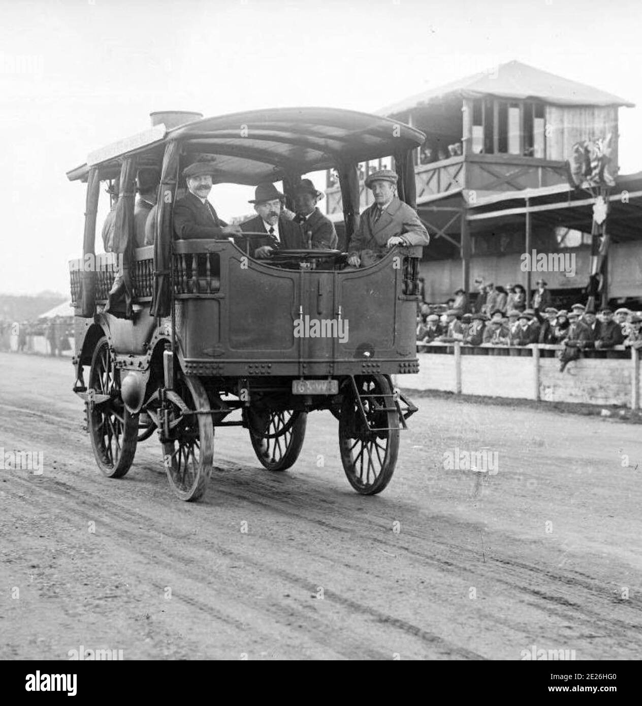 'L'obéissant ' conduit par Amedee Bollee son en septembre 1923 à la coupe du Mans de l'ACO Banque D'Images