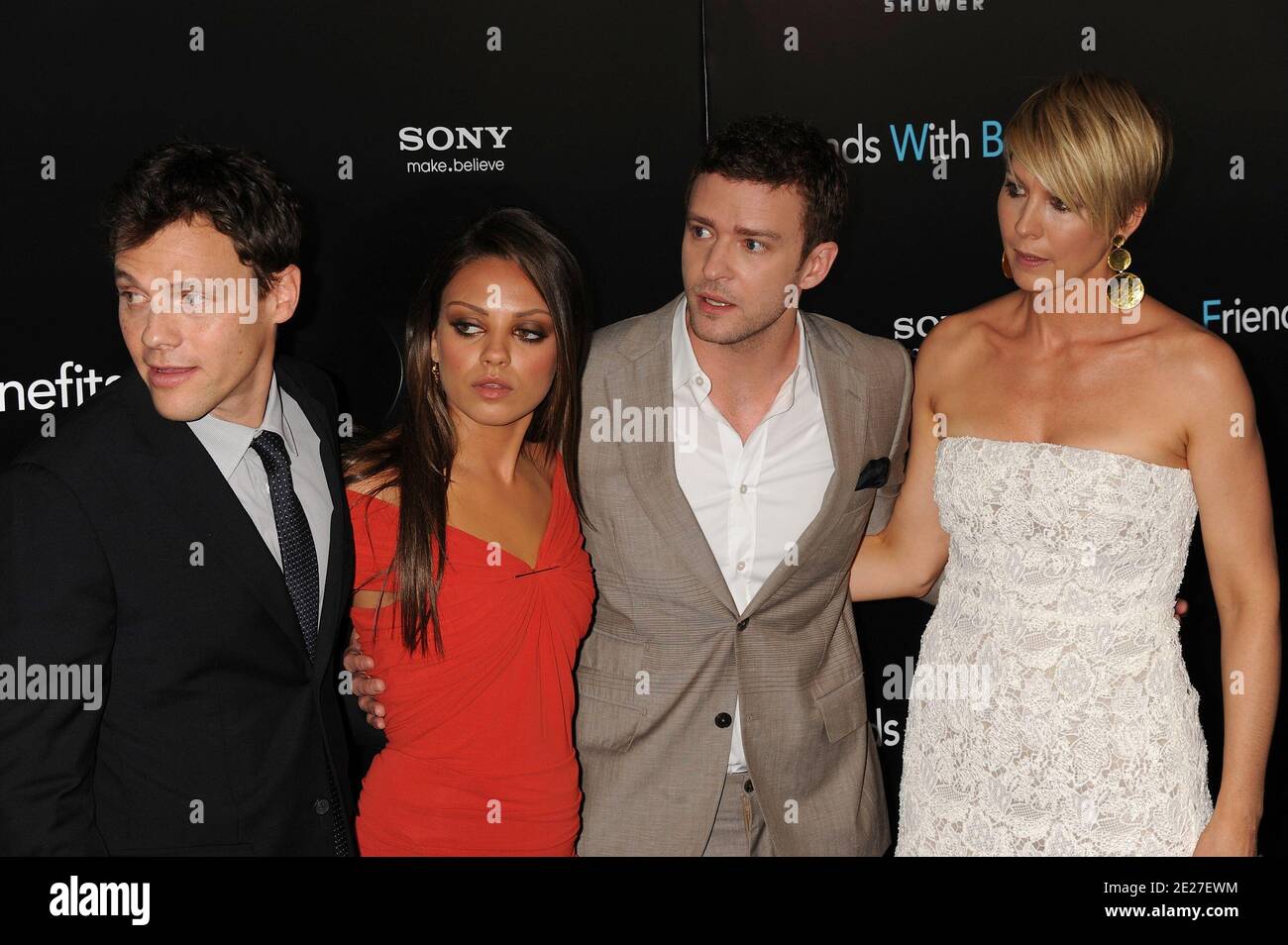 (G-D) will Gluck, Mila Kunis, Justin Timberlake et Jenna Elfman assistent à la première de « Friends with Benefits » tenue au Ziegfeld Theatre de New York City, NY, USA, NY, USA le 18 juillet 2011. Photo par Graylock/ABACAPRESS.COM Banque D'Images