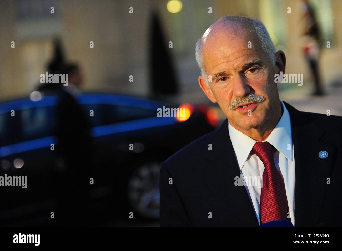 Le Premier ministre grec George Papandreou est photographié au Palais Elysee, à Paris, en France, le 1er septembre 2011, à la fin de la conférence de Paris sur l'avenir post-Mouammar Kadhafi en Libye. Photo de Mousse/ABACAPRESS.COM Banque D'Images