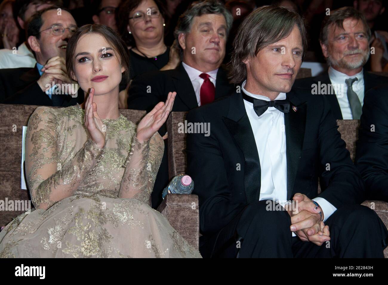 Viggo Mortensen et Keira Knightley arrivent sur le tapis rouge pour la première de "UNE méthode dangereuse" qui s'est tenue au Sala Grande Palazzo Del Cinema lors du 68e Festival International du film de Venise, le 2 septembre 2011 à Venise, Italie. Photo de Nicolas Genin/ABACAPRESS.COM Banque D'Images