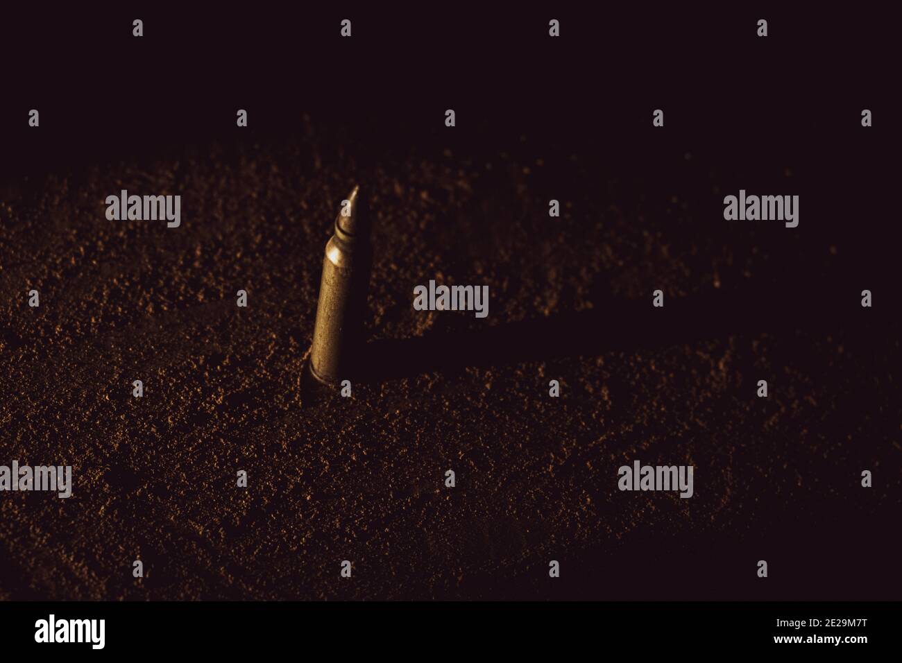 Mise au point sélective d'une balle sur le sol Banque D'Images