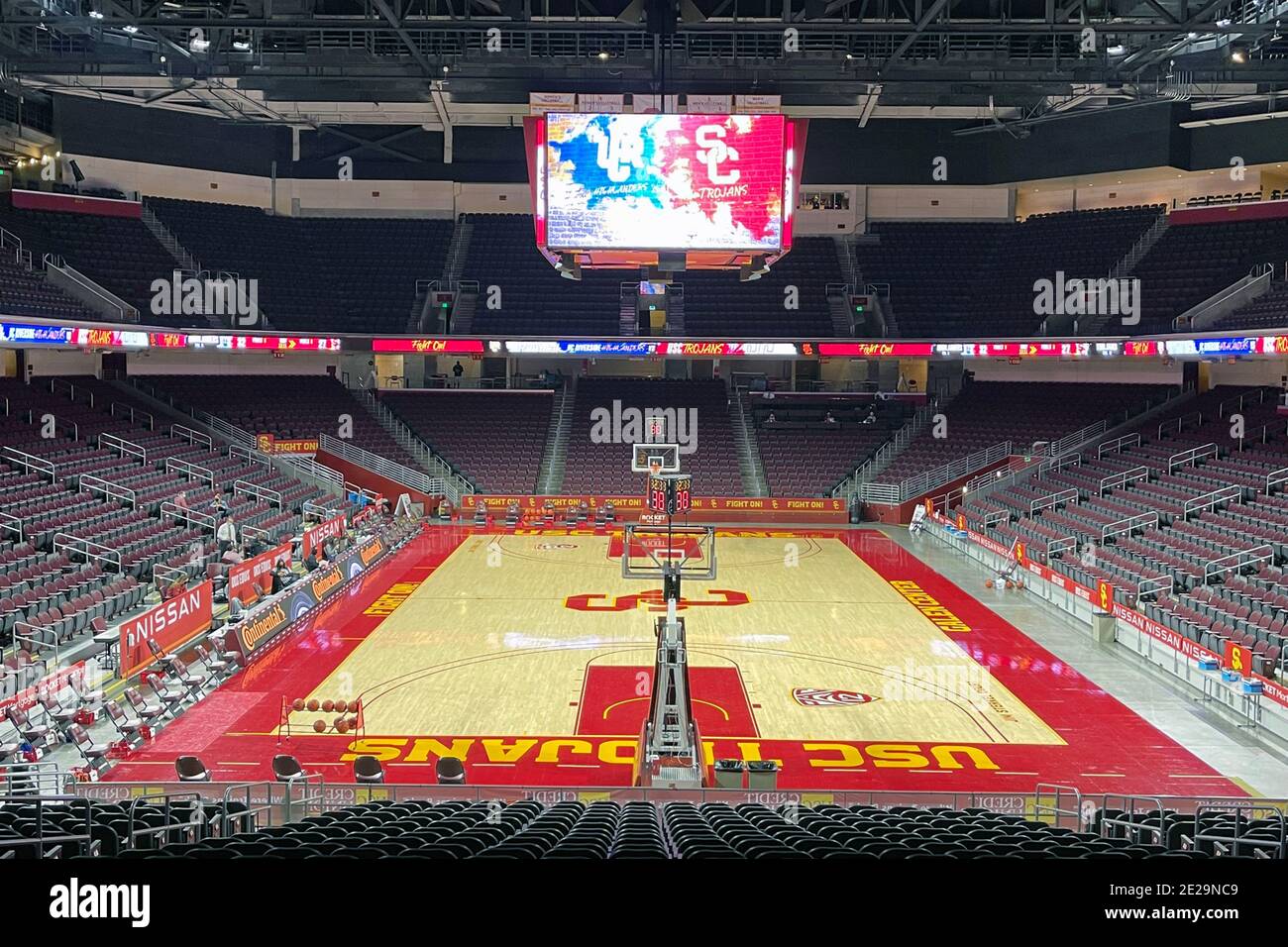 Une vue générale du Centre Galen pendant une NCAA jeu de basket-ball de l'université entre les Highlanders de l'UC Riverside et le Chevaux de Troie de la Californie du Sud avec Banque D'Images