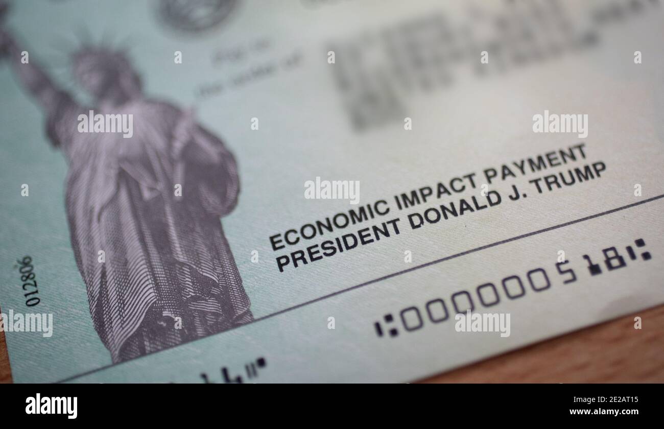 Le paiement DE la relance ÉCONOMIQUE AMÉRICAINE Donald Trump Banque D'Images