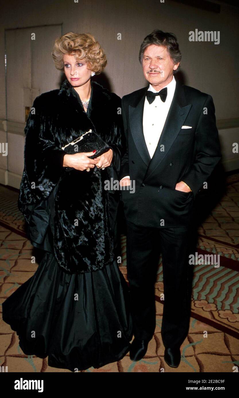 1988 Charles Bronson et Jill Irlande crédit : Ralph Dominguez/MediaPunch Banque D'Images