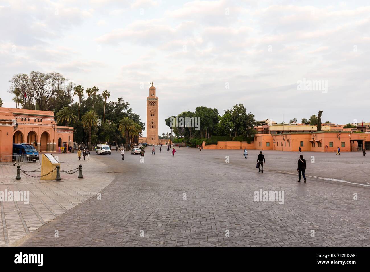 Jemaa el-Fnaa, la place principale de la Médina de Marrakech, un jour très calme, le Maroc Banque D'Images