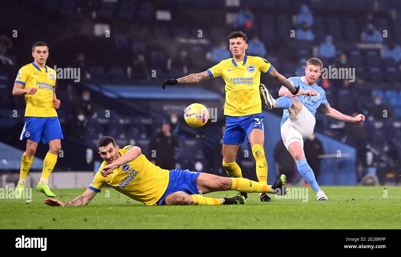 Kevin de Bruyne, de Manchester City, tourne pendant le match de la Premier League au Etihad Stadium de Manchester. Date de la photo: Mercredi 13 janvier 2021. Banque D'Images