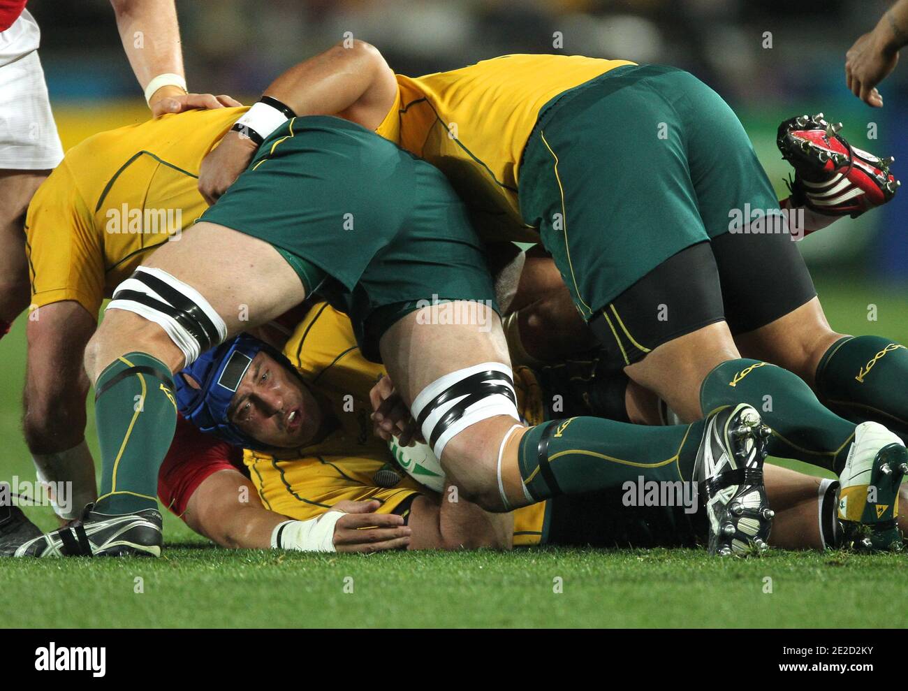 L'Australie bat le pays de Galles de 21 à 18 lors du match de médaille de bronze de la coupe du monde de rugby 2011 à l'Eden Park à Auckland, Nouvelle-Zélande, le 21 octobre 2011. Photo de Lionel Hahn/ABACAPRESS.COM Banque D'Images