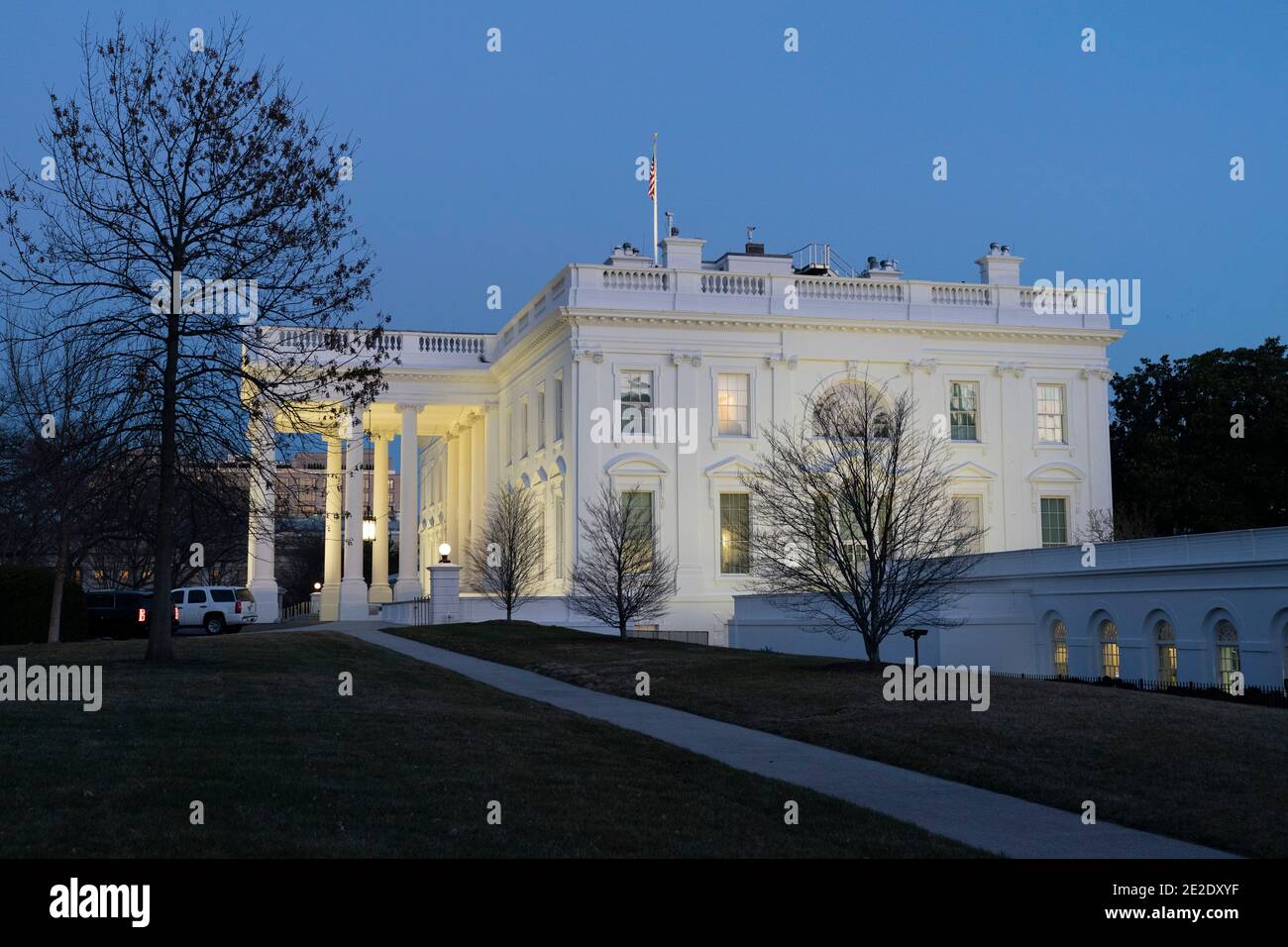 La Maison Blanche à Washington, DC, le 13 janvier 2021 après que la Chambre des représentants des États-Unis ait voté pour destituer le président américain Donald Trump. Credit: Chris Kleponis/Pool via CNP | usage dans le monde entier Banque D'Images