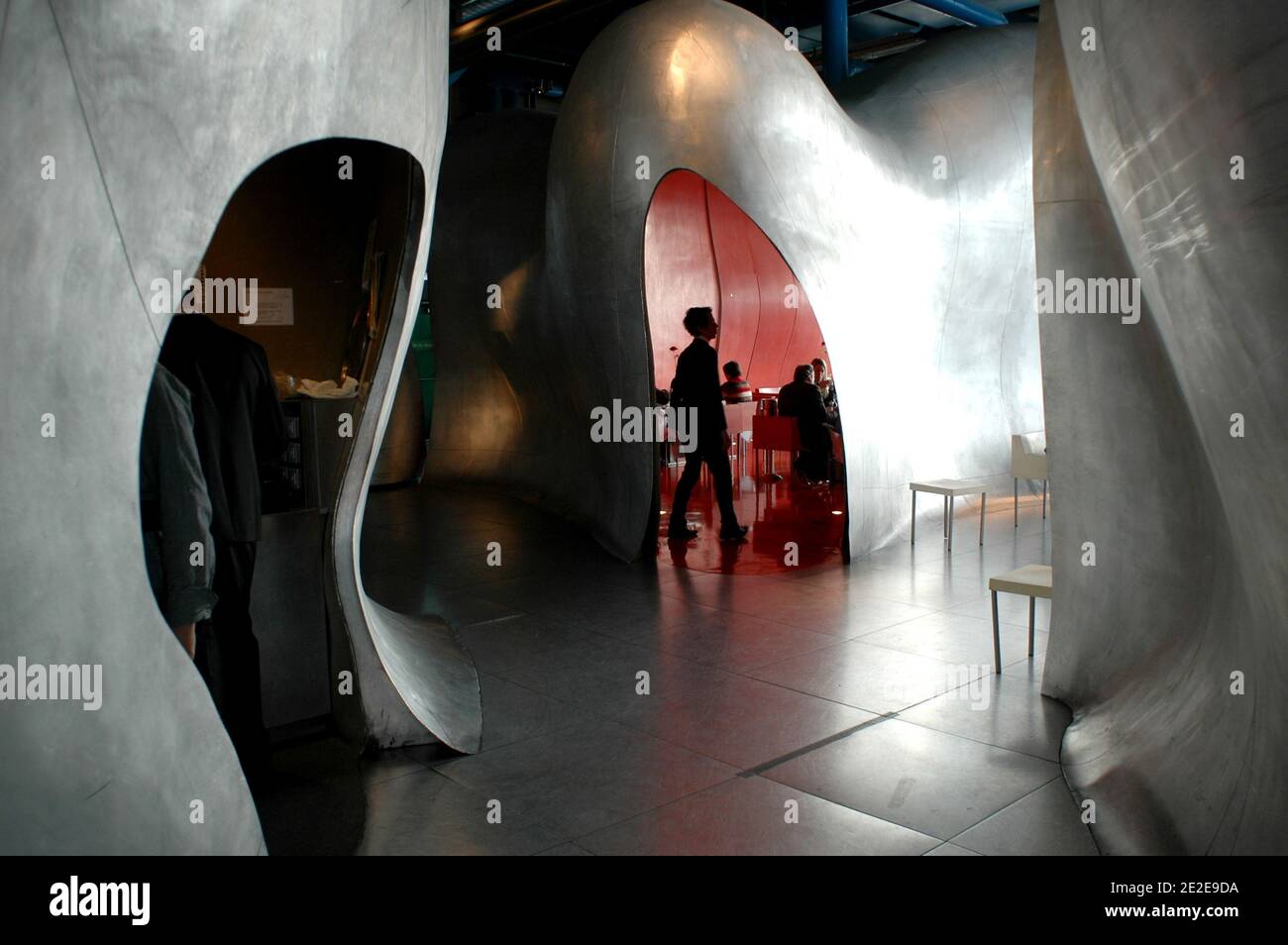 Vue sur le restaurant le Georges, au 6ème étage du Musée d'Art contemporain du Centre Georges Pompidou, à Paris, France, le 27 novembre 2011. Photo d'Alain Apaydin/ABACAPRESS.COM Banque D'Images