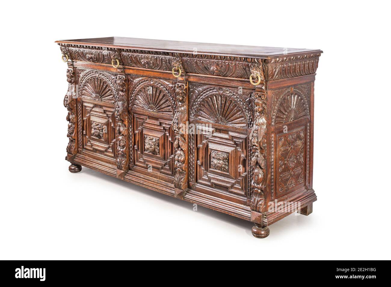 Buffets en bois vintage avec belle et riche décoration de sculpture. France Banque D'Images