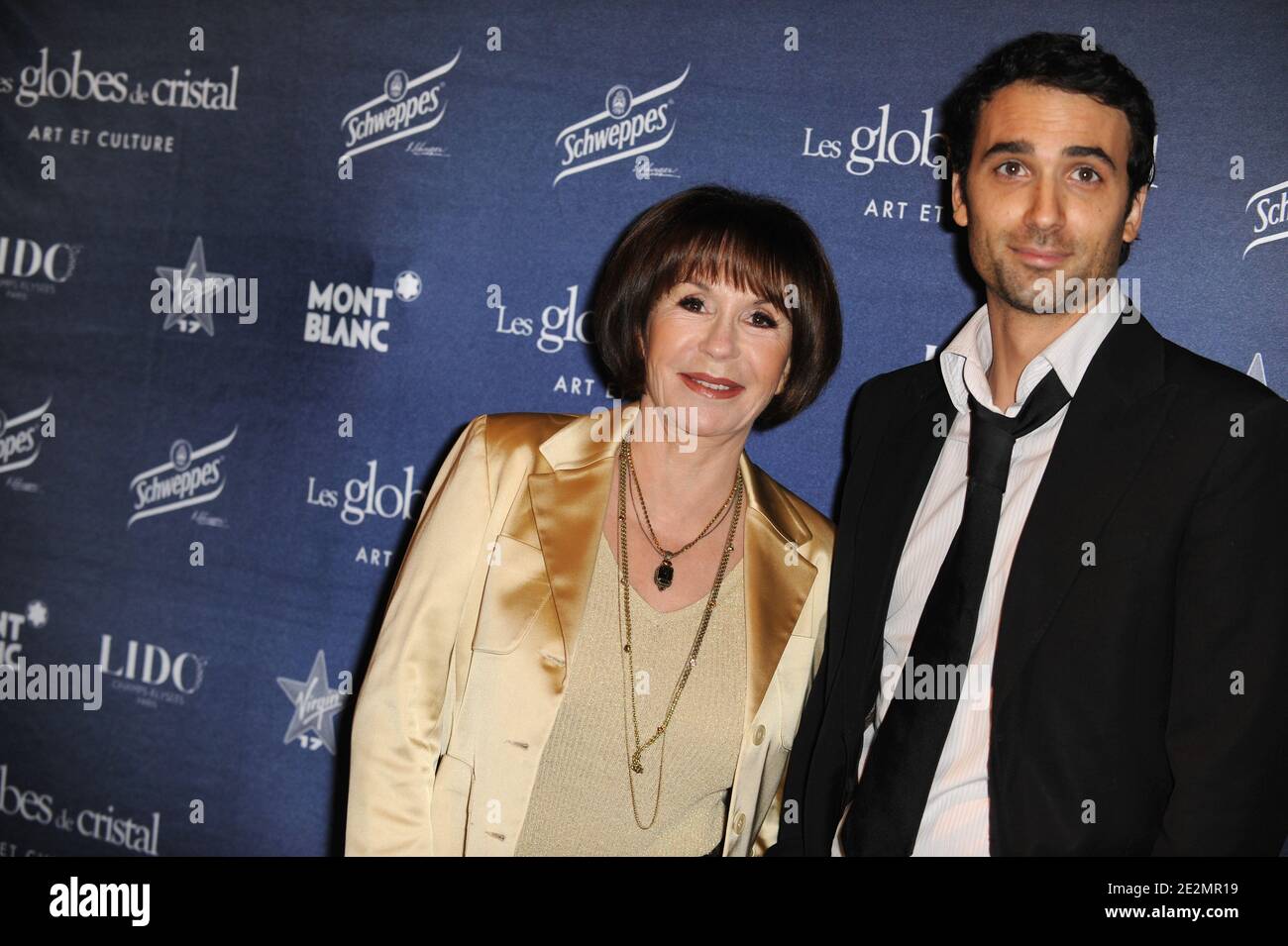 Danièle Evenou et son fils Jean-Baptiste Martin à la cérémonie des globes  de Cristal tenue au Lido à Paris, France, le 8 février 2010. Photo de  Thierry Orban/ABACAPRESS.COM Photo Stock - Alamy