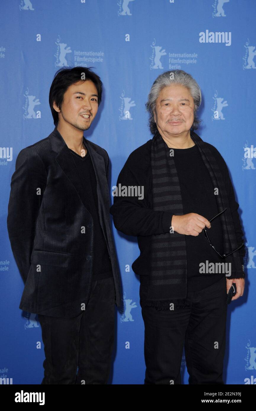 Shima Onishi Banque De Et D Images Haute R Solution Alamy Shima Onishi L Et Koji Wakamatsu Lors D Une Seance Photo Pour Caterpillar Dans Le Cadre Du 60eme Festival Du Film De Berlin A L Hotel Grand Hyatt De Berlin En Allemagne Le 15 Fevrier 2010 Photo De Nicolas Briquet Abacapress Com 2e2n39j